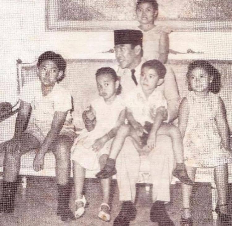 Instagram.com/sejarah_bangsa