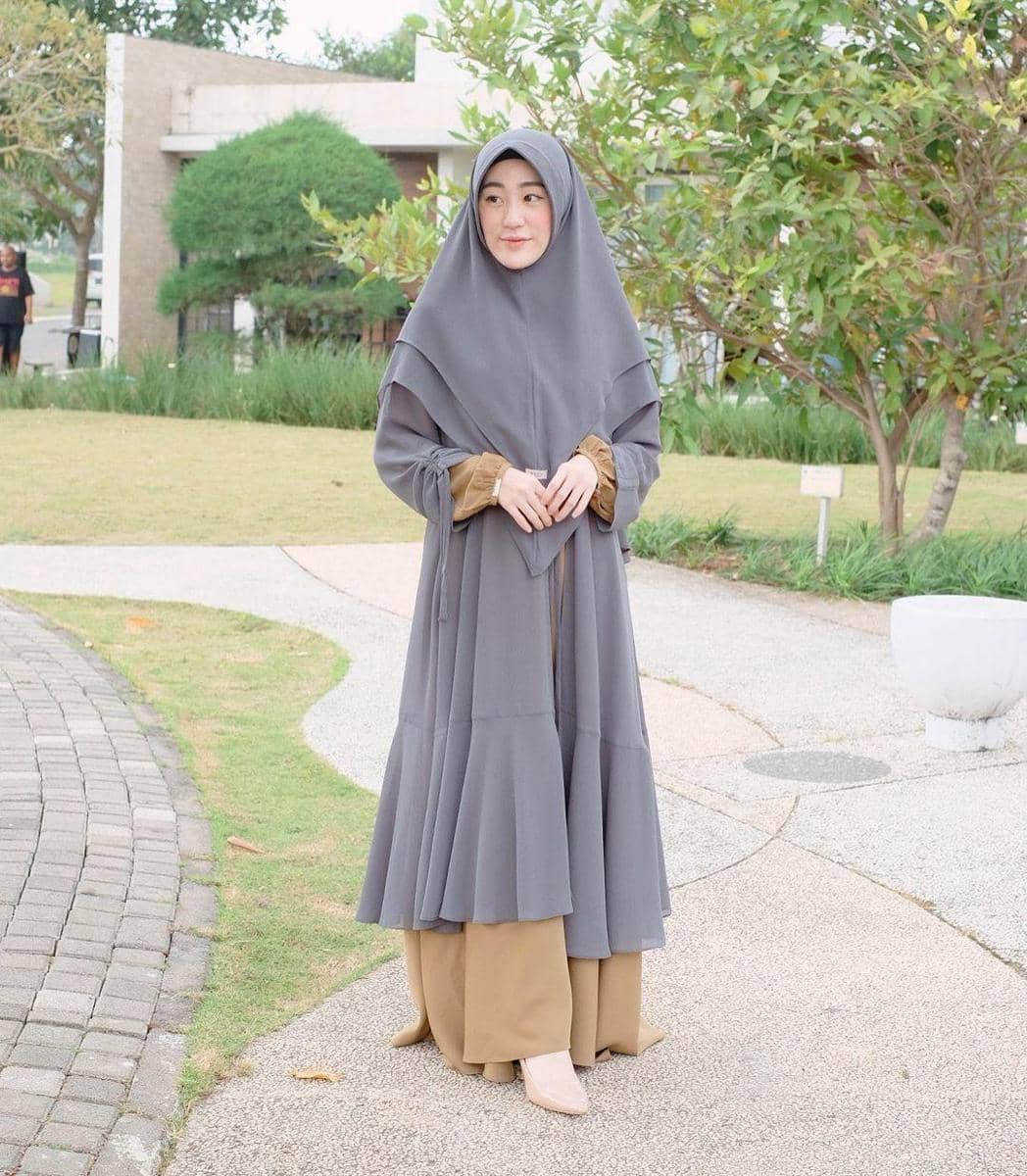 instagram.com/larissachou