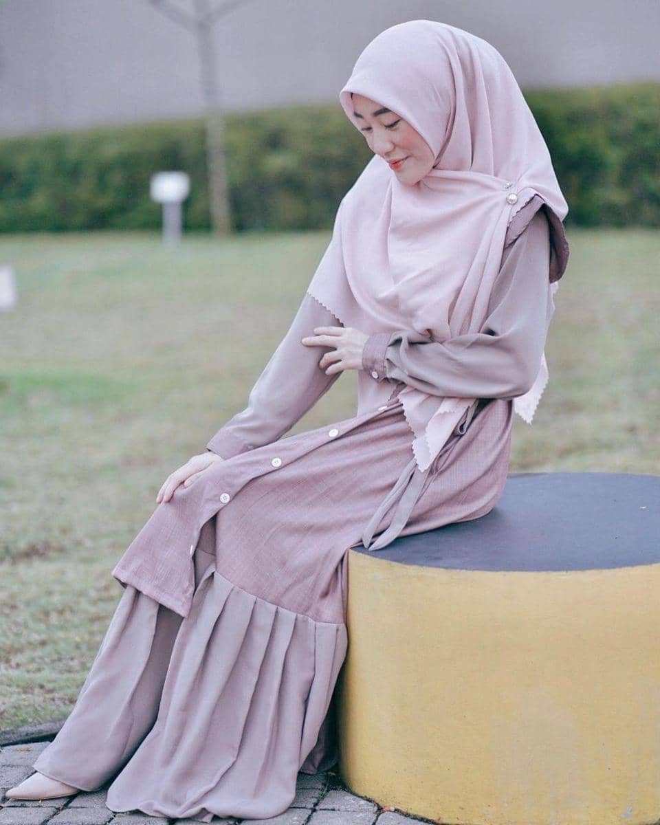 instagram.com/larissachou