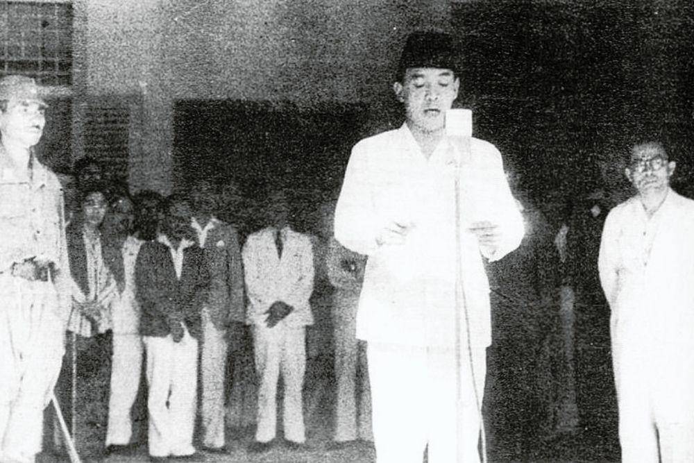 Kronologi, Fakta & Foto Bersejarah Hari Kemerdekaan Republik Indonesia