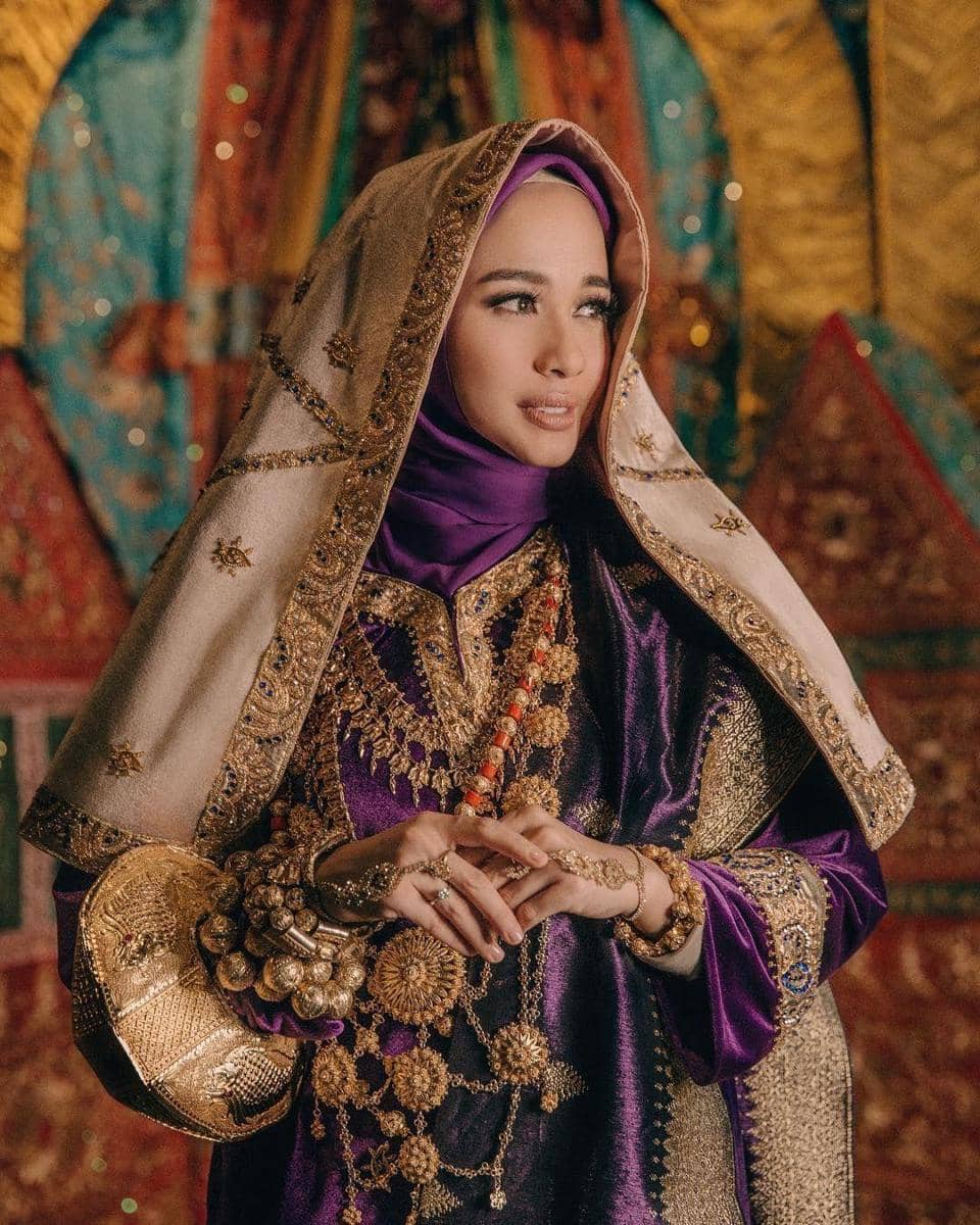 instagram.com/laudyacynthiabella