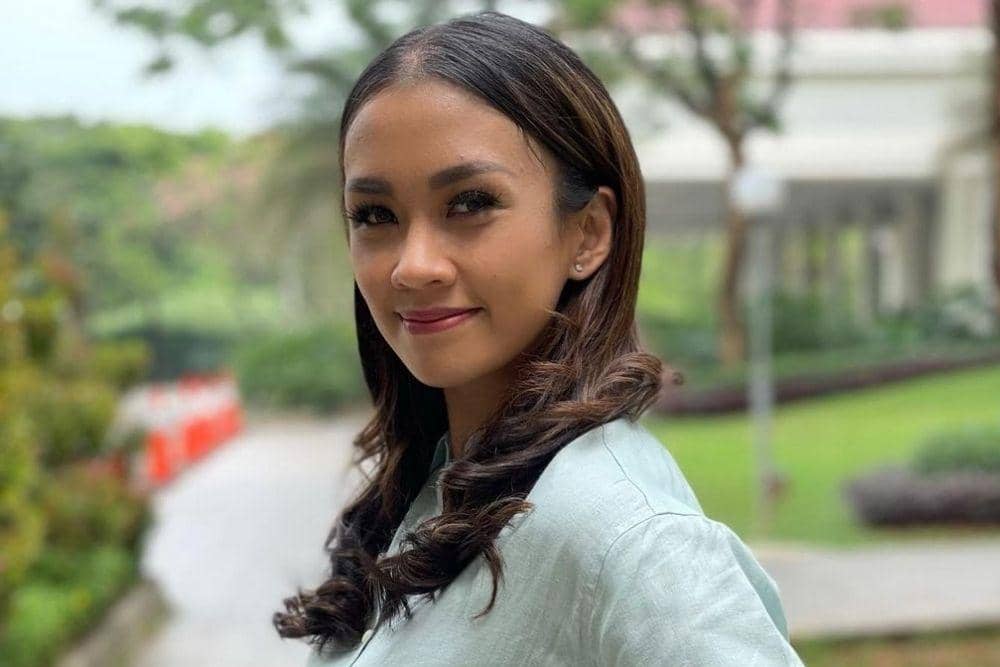 instagram.com/melanieputria