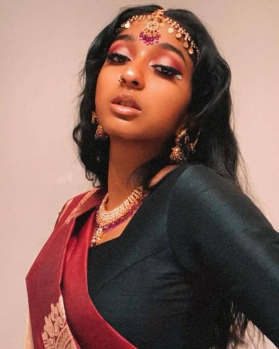 instagram.com/maitreyiramakrishnan