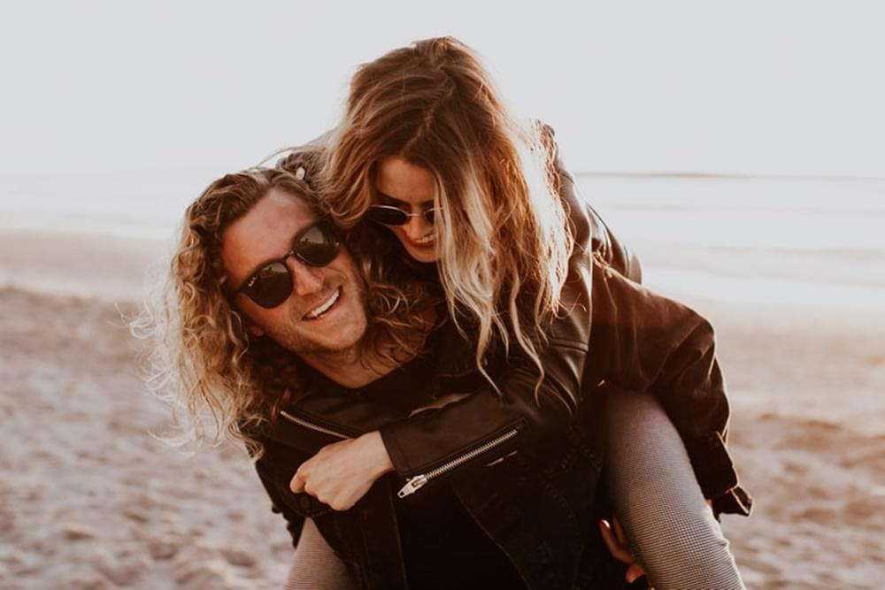 Punya Love-Hate Relationship, Ini 6 Kecocokan Aries dan Scorpio