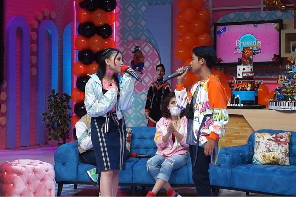 Instagram.com/anneth.dlc