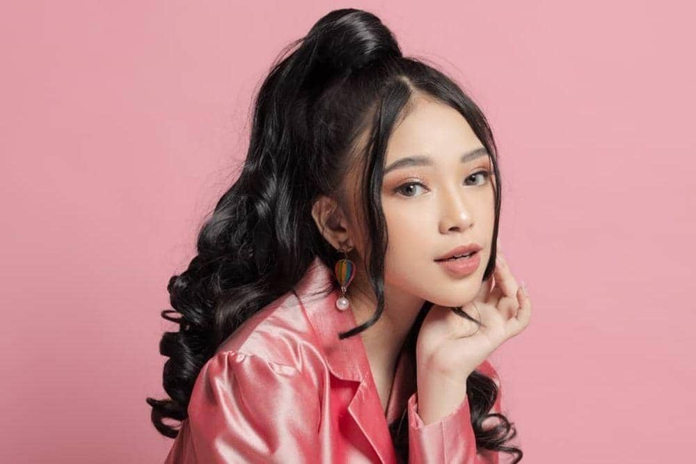 instagram.com/anneth.dlc