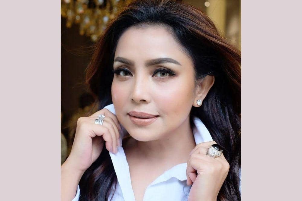 instagram.com/mayangsari_official