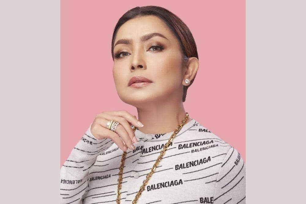 instagram.com/mayangsari_official