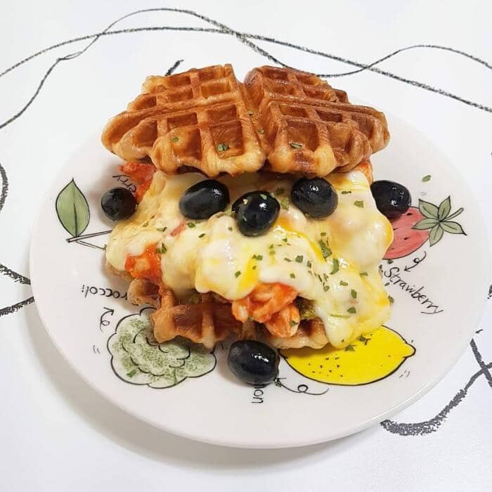 Instagram/@shinypearl