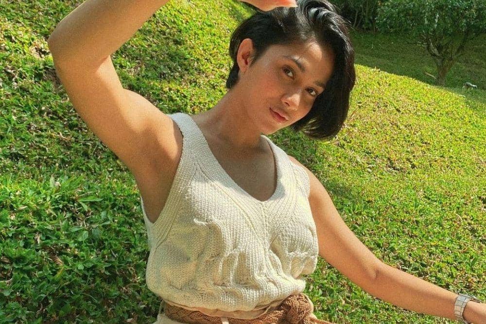 Totalitas Perankan Penyuka Sesama Jenis, 7 Potret Kece Aghniny Haque