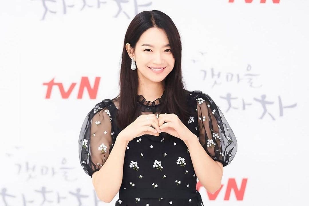 instagram.com/illusomina