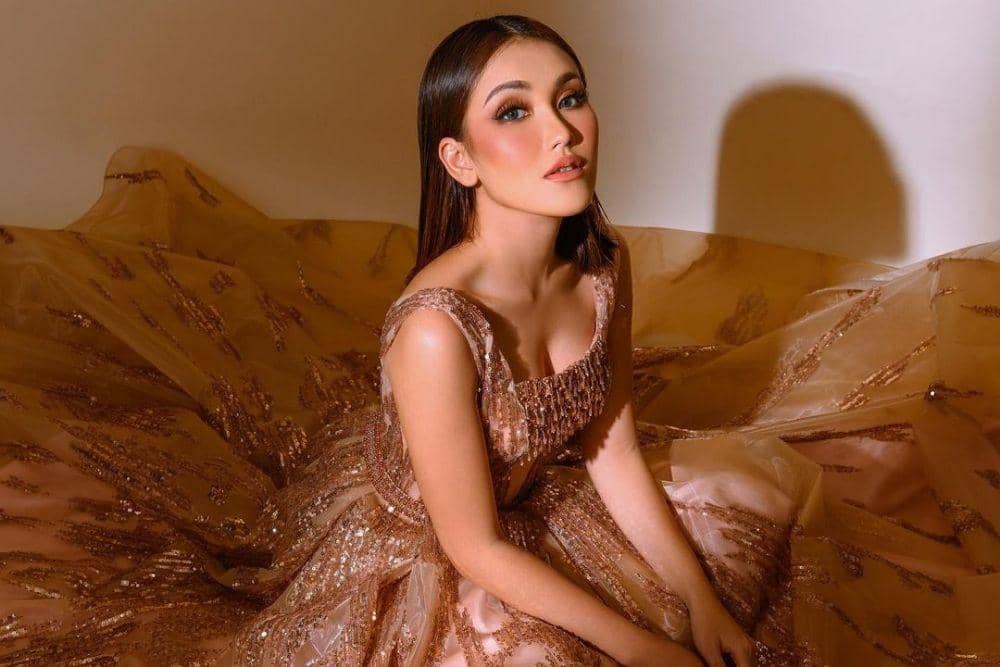 instagram.com/ayutingting92