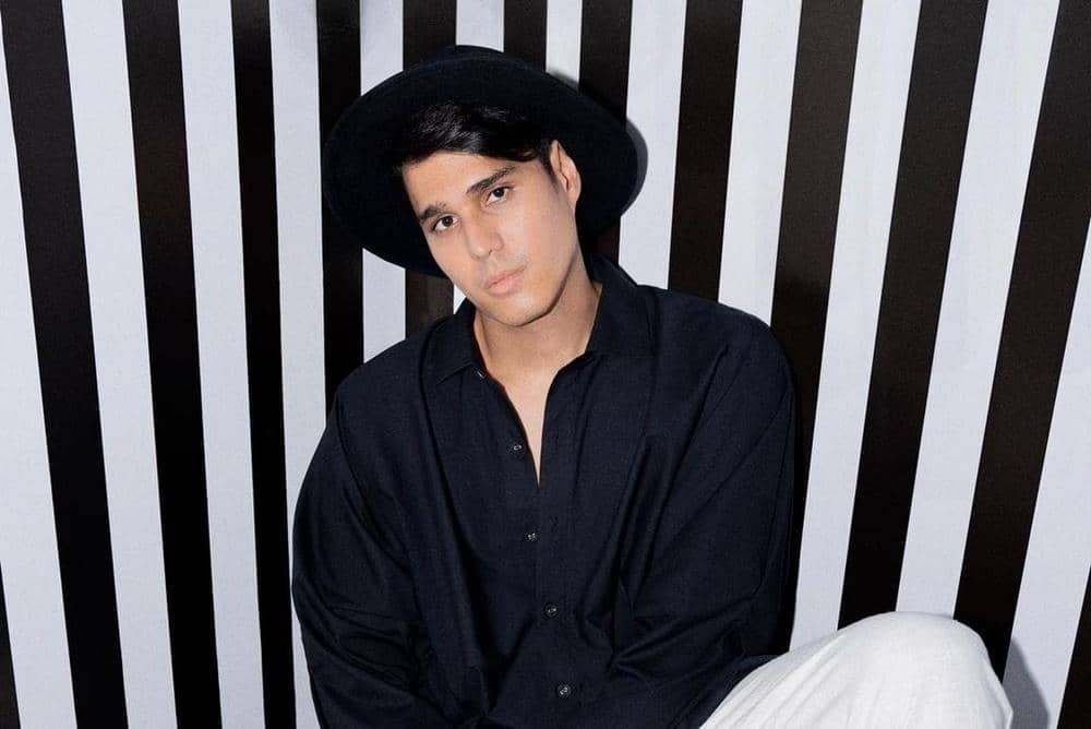 Instagram.com/mischach