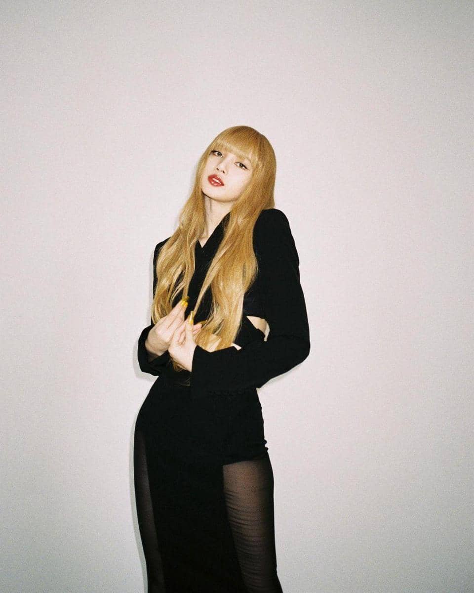 instagram.com/lalalalisa_m