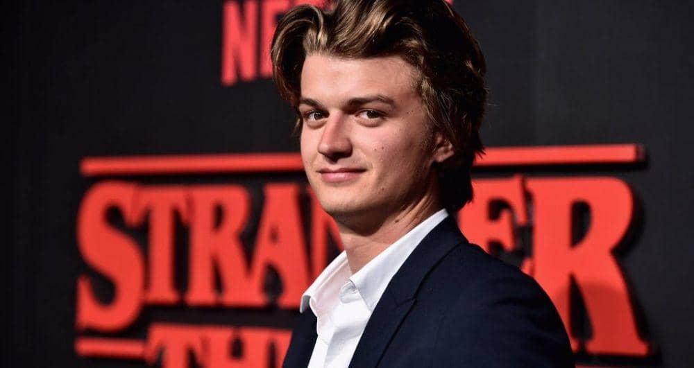 Joe Keery (jovemnerd.com)