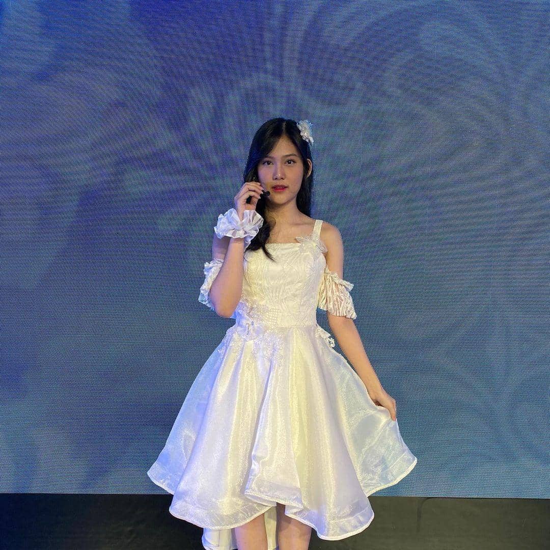 instagram.com/jkt48.chika