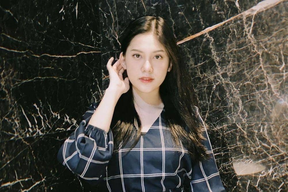 instagram.com/jkt48.chika