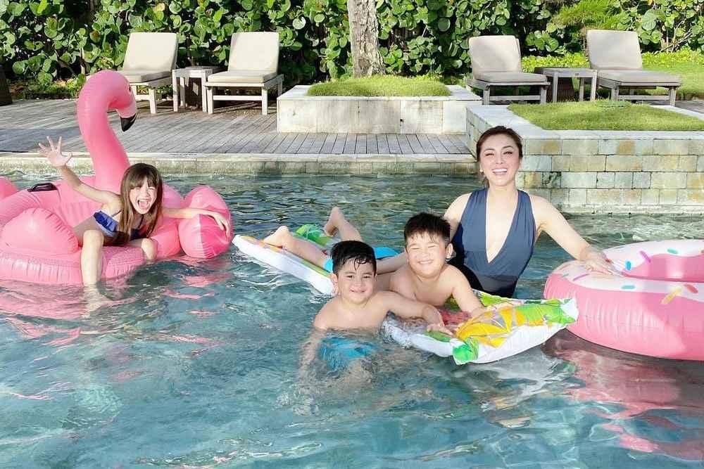 Instagram.com/dhenafrizzy