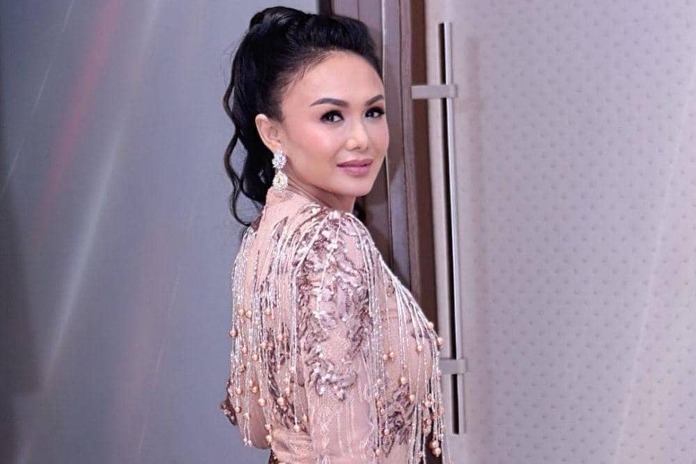 instagram.com/yunishara36