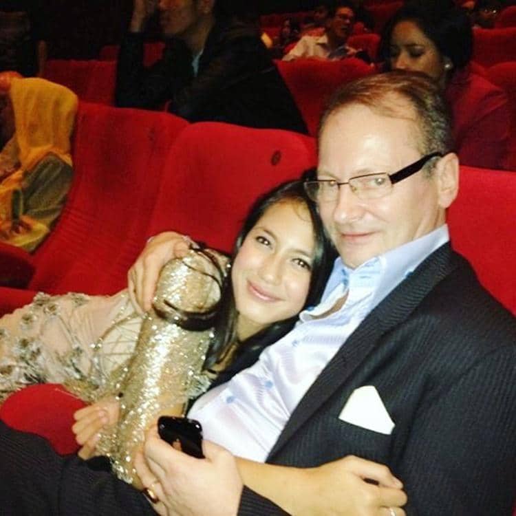 Instagram.com/pevpearce