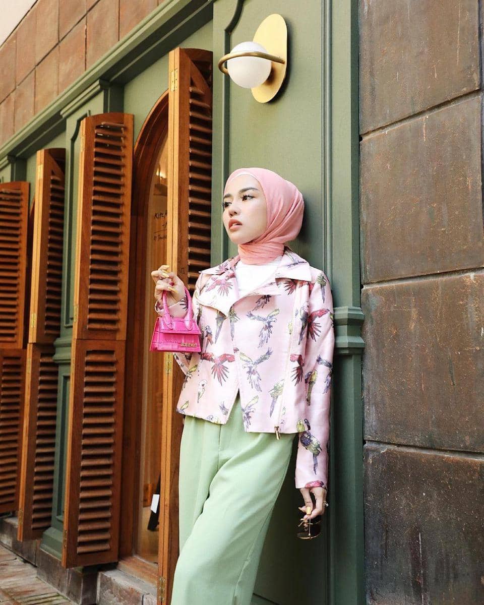 instagram.com/medinazein