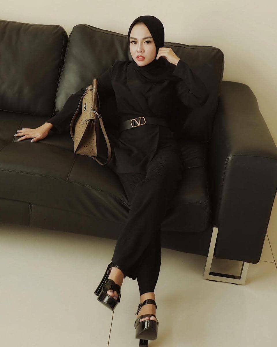 instagram.com/medinazein