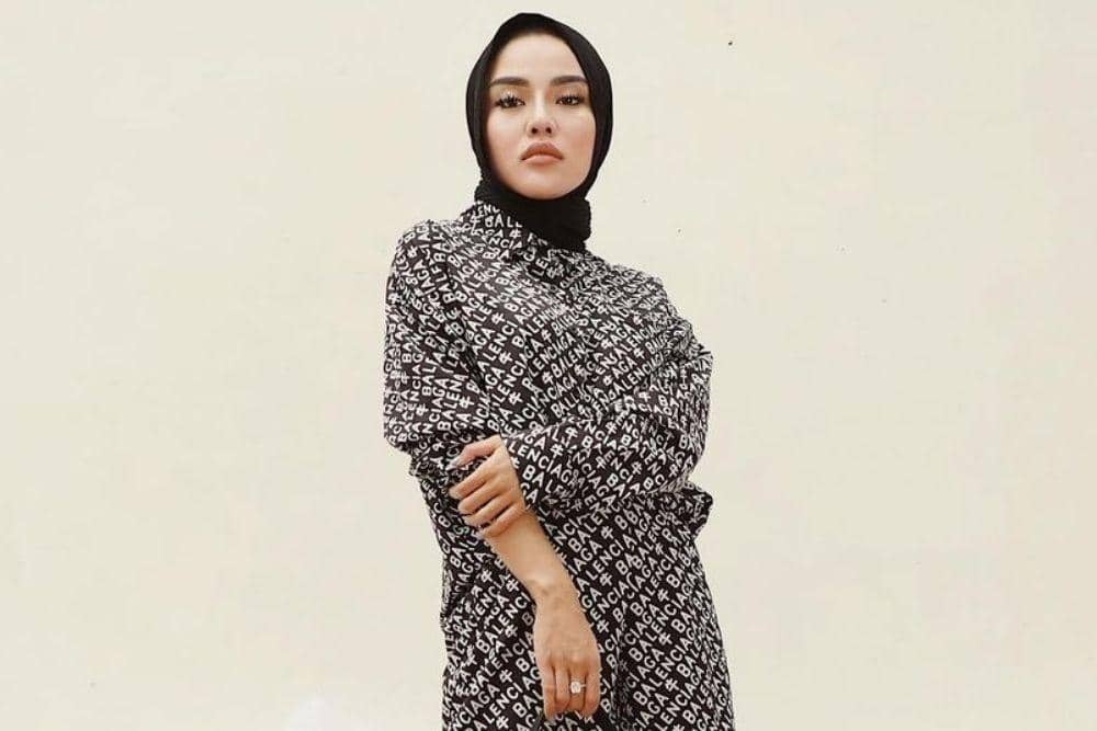 instagram.com/medinazein