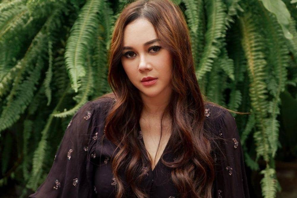 instagram.com/aurakasih