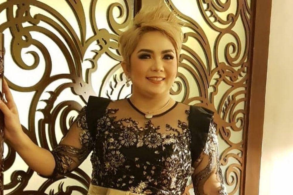 7 Potret Terkini Joy Tobing, Baru Saja Dilamar Sang Kekasih