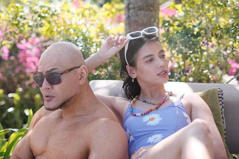 instagram.com/sabrinachairunnisa_/