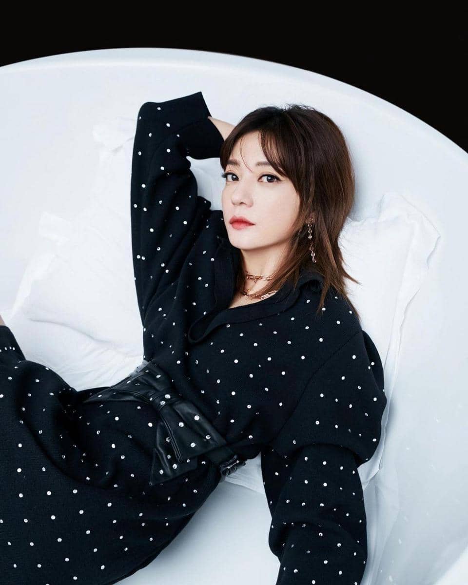 instagram.com/vicki_zhaowei