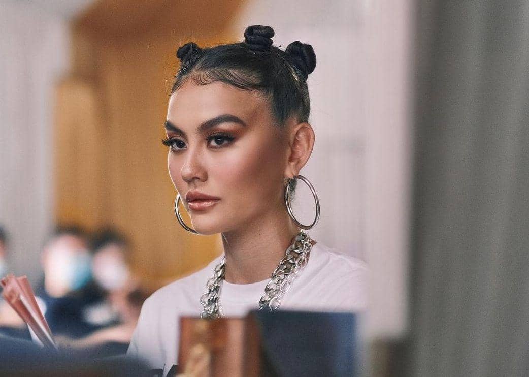 instagram.com/agnezmo/