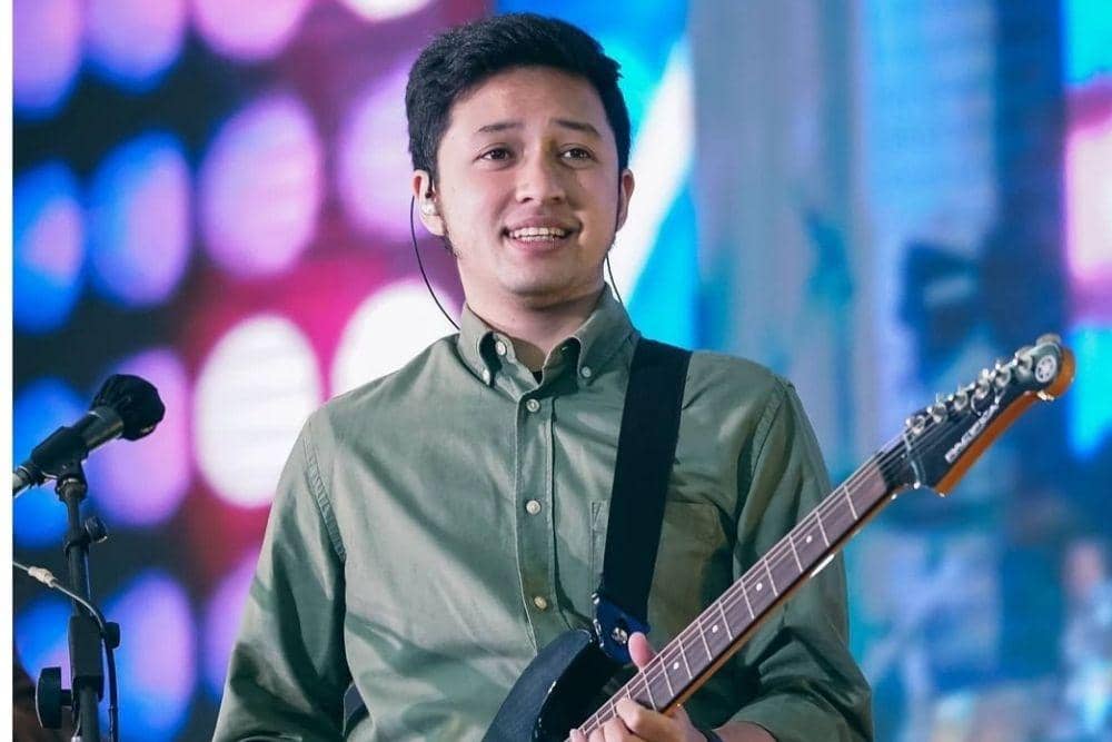 instagram.com/ezramandira