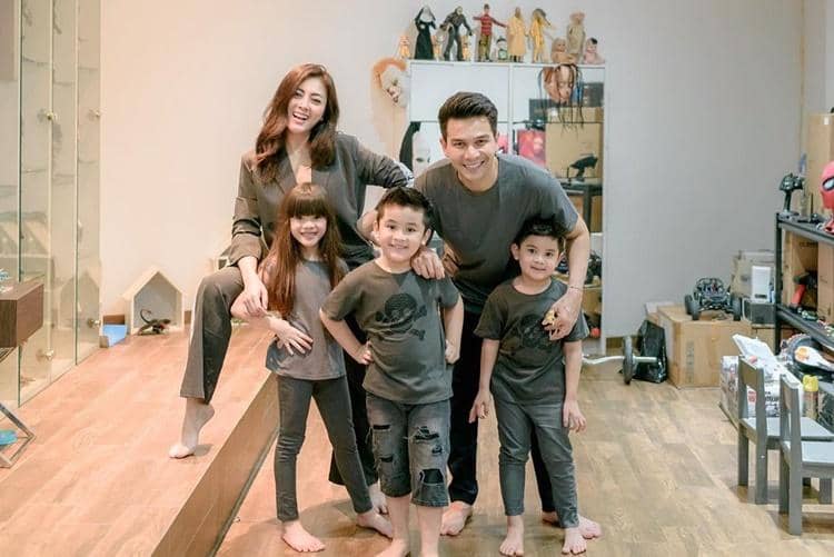 Instagram.com/ijonkfrizzy