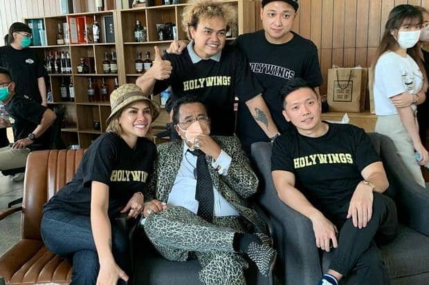 Instagram.com/Hotmanparisofficial