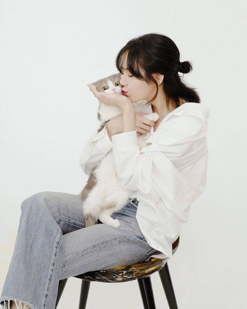 instagram.com/lalalalisa_m