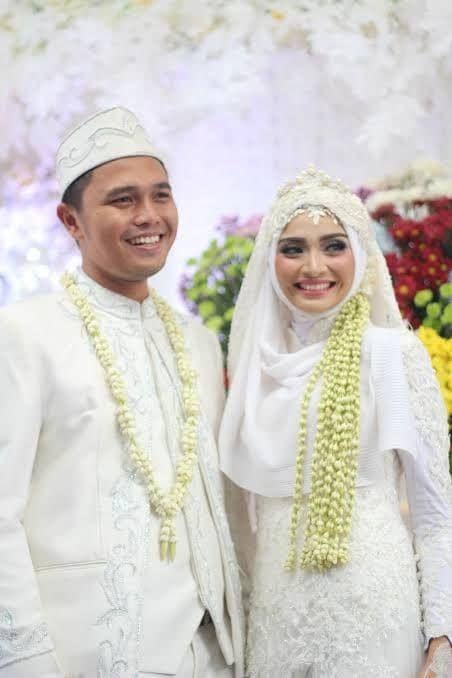 Instagram.com/thebridestory