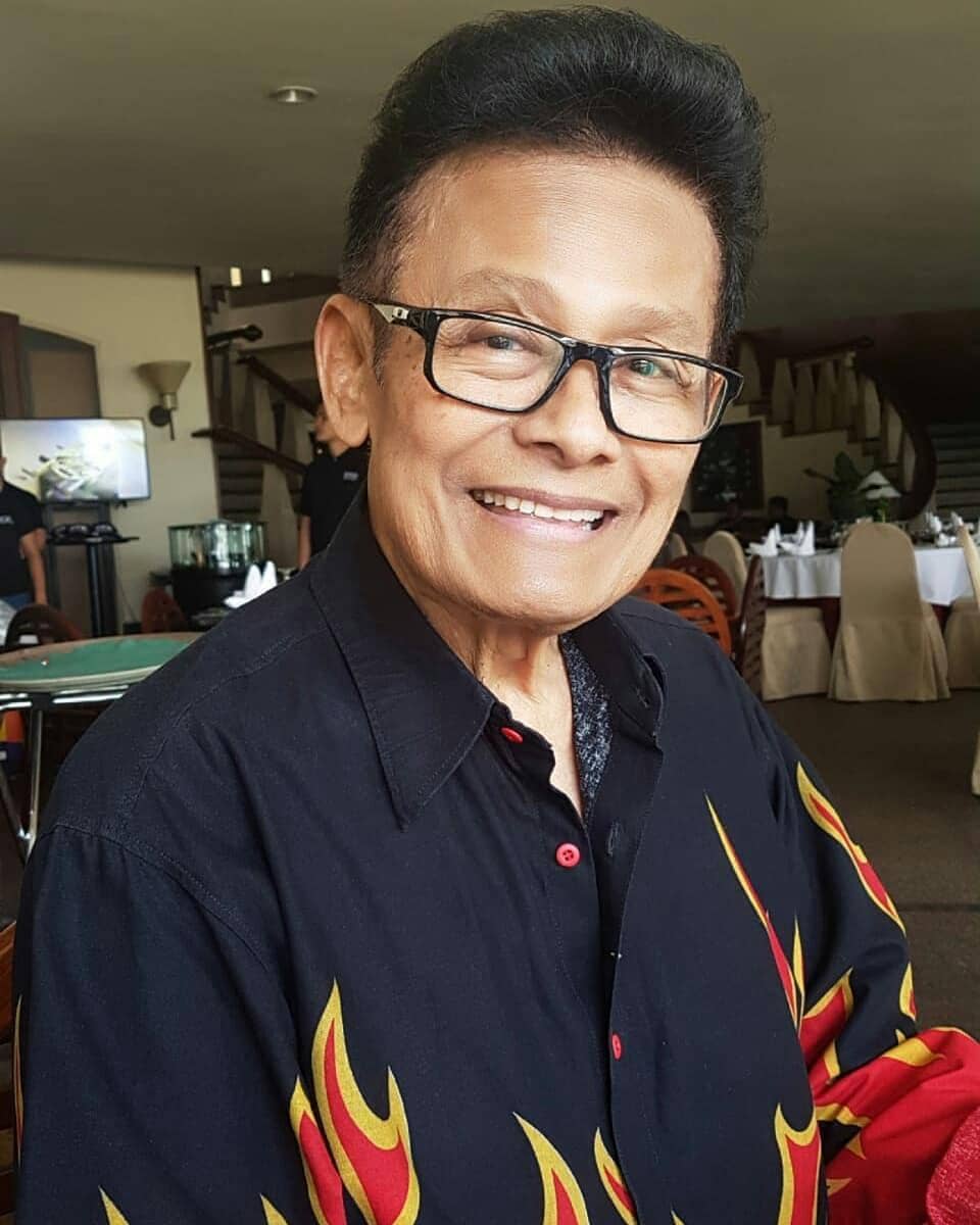 instagram.com/koeshendratmo902