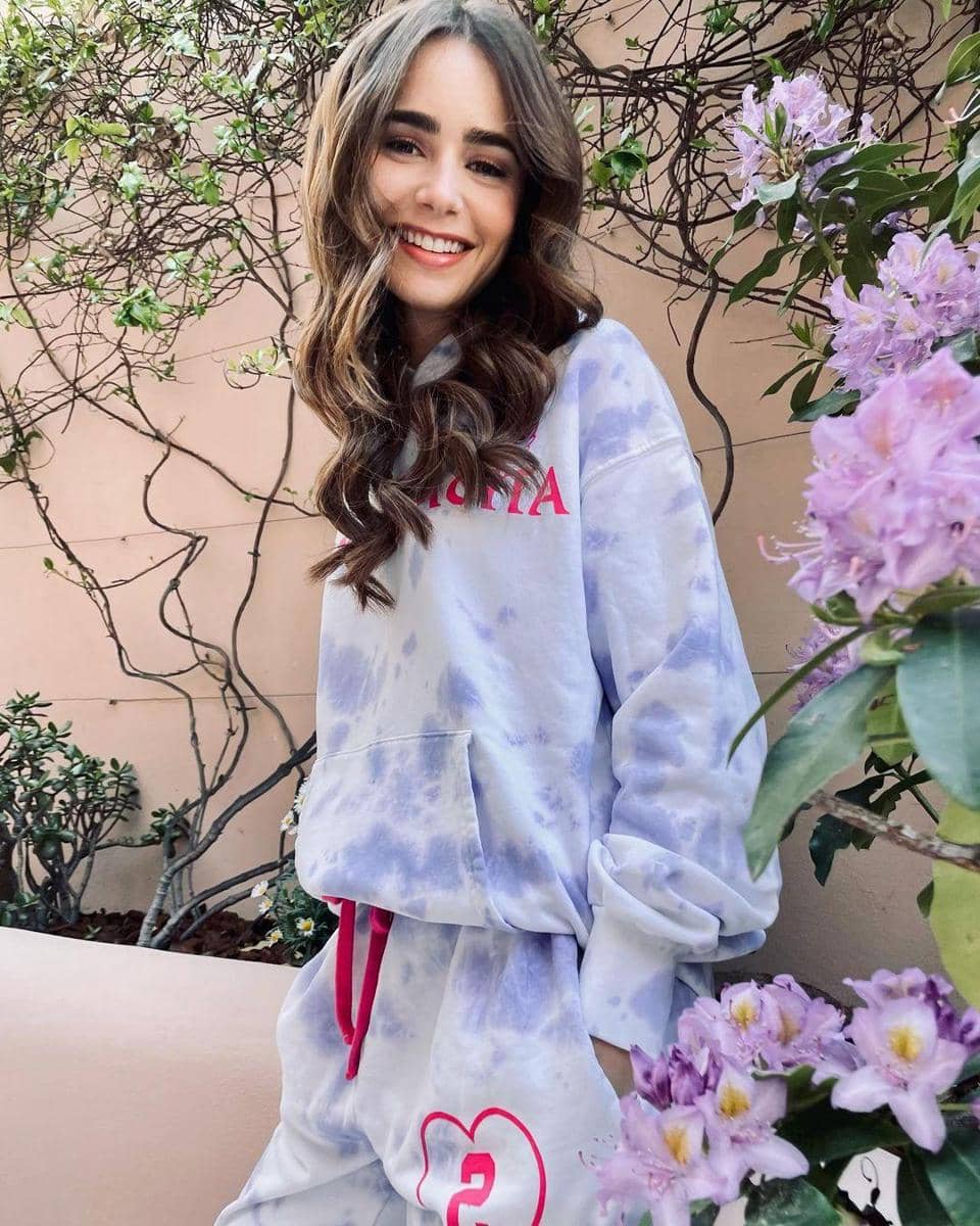 instagram.com/lilyjcollins