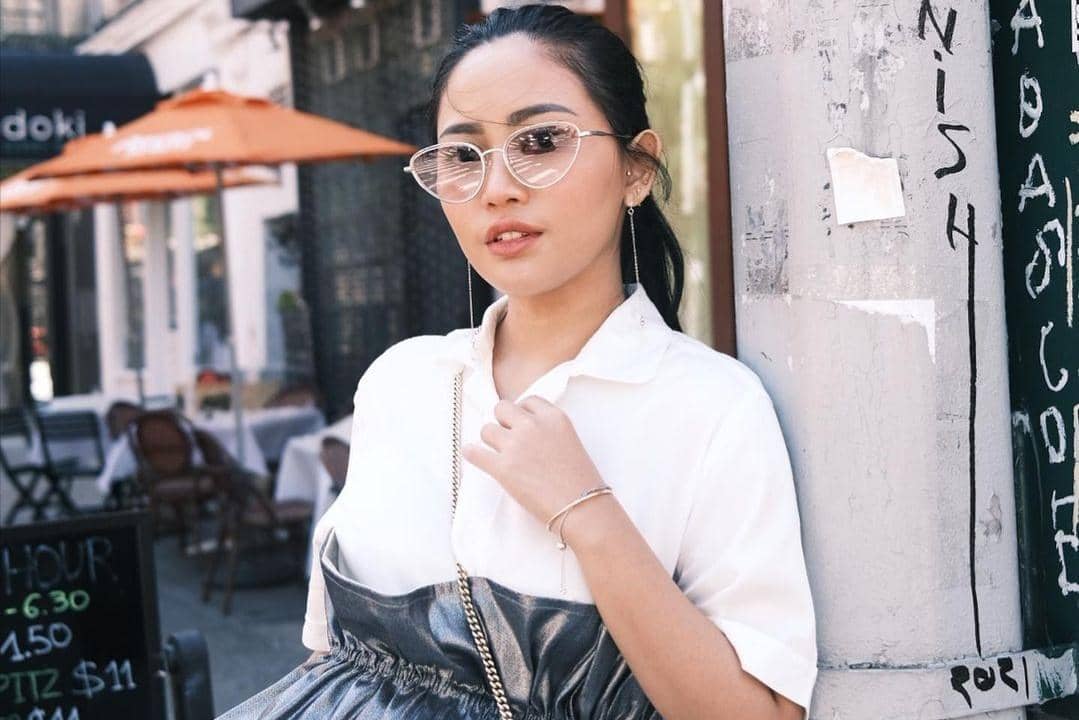 instagram.com/rachelvennya