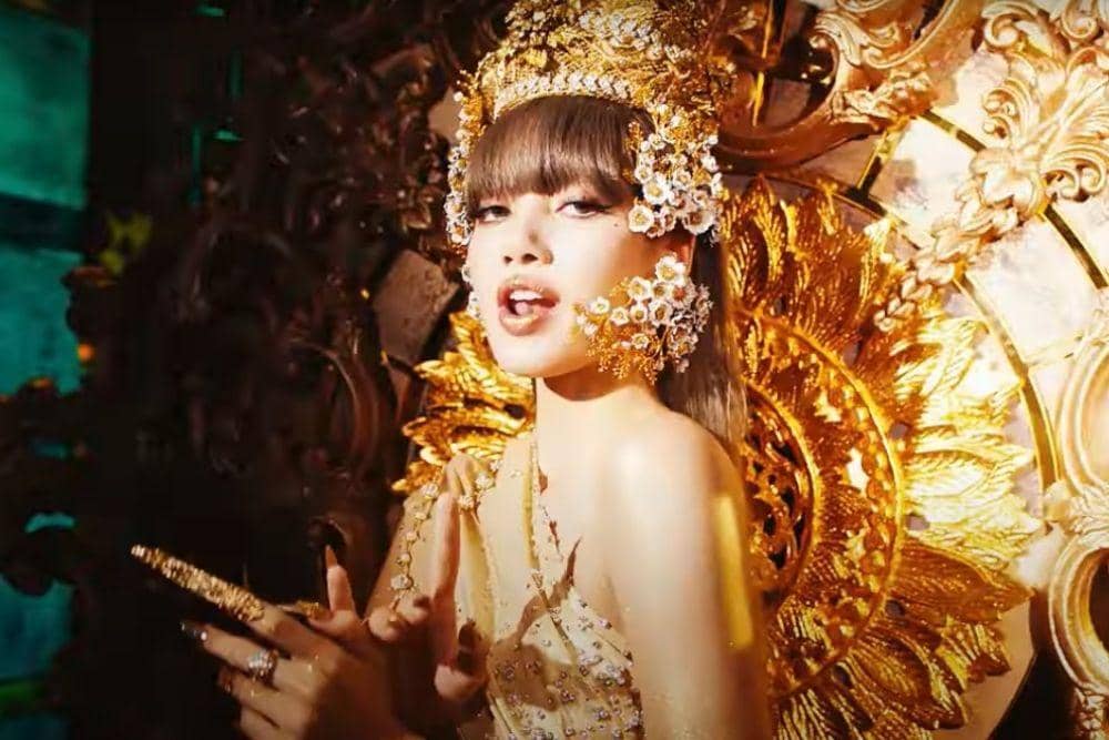 youtube.com/BLACKPINK