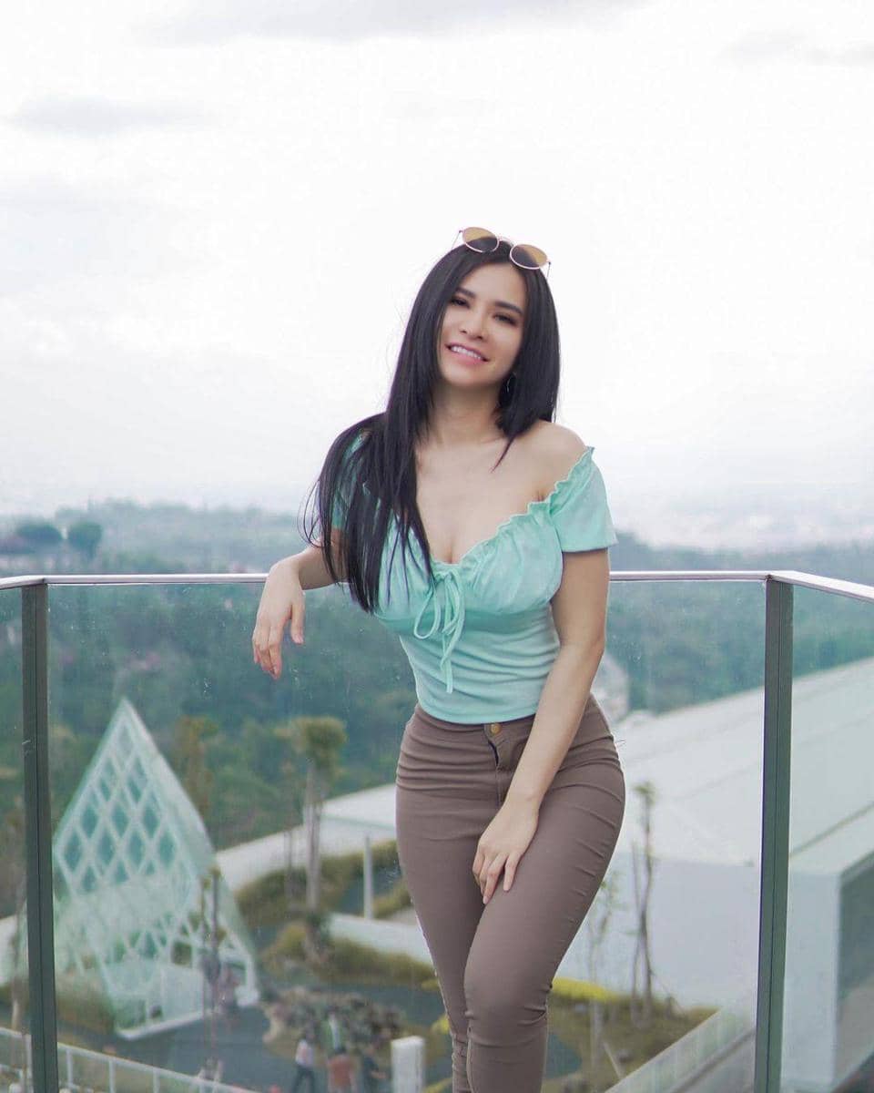 instagram.com/maria_vaniaa/