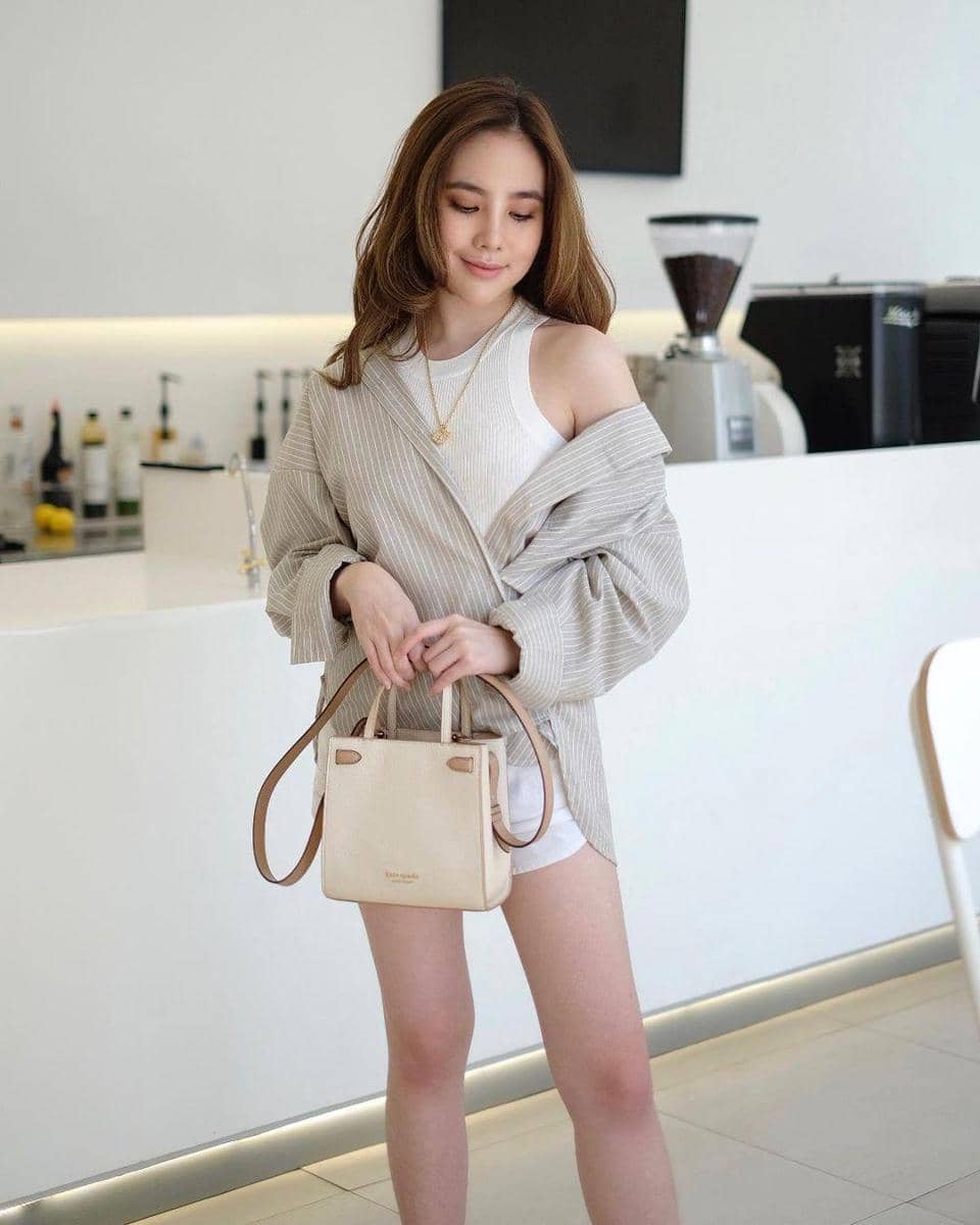 instagram.com/agatha_chelsea