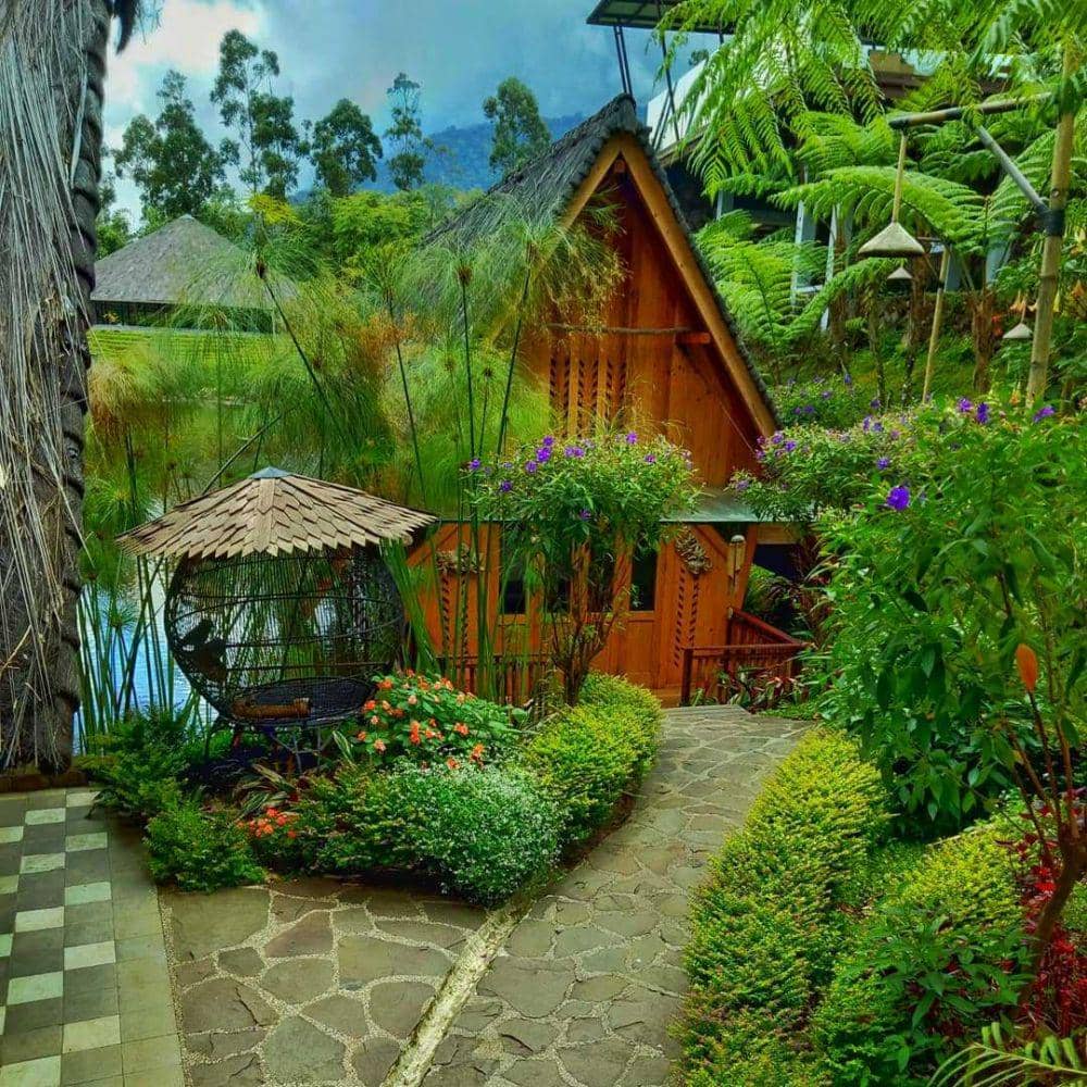 Dusun Bambu Resort (instagram.com/elyamilia261)