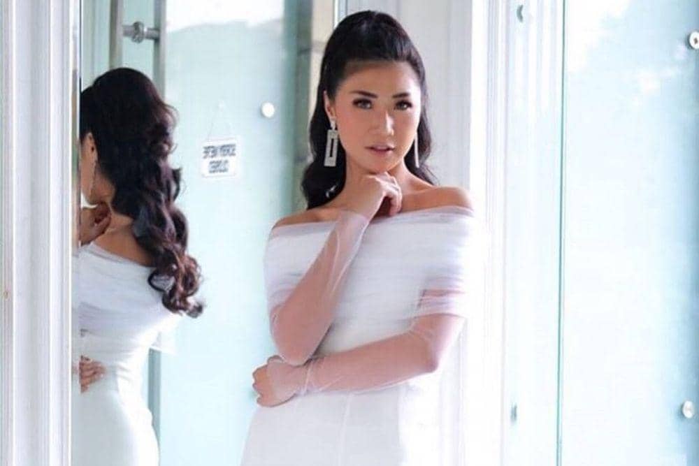 instagram.com/theresawienathan