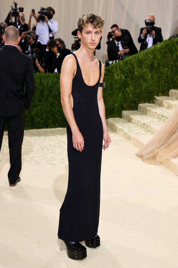 vogue.com