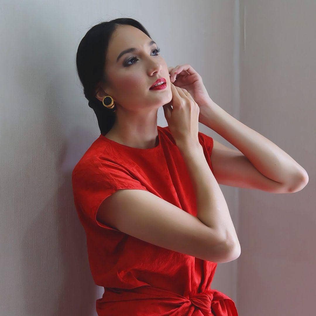 instagram.com/nadinelist