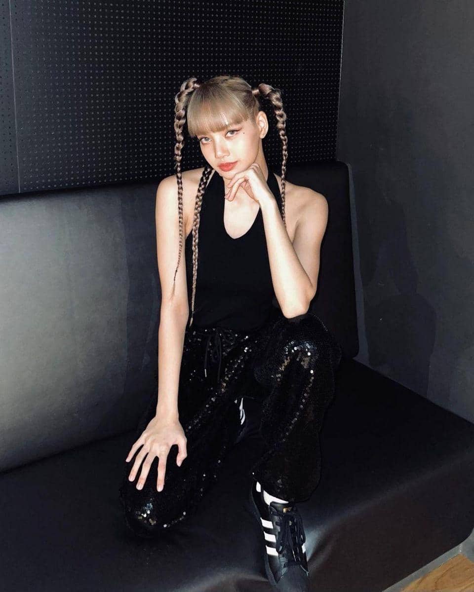 instagram.com/lalalalisa_m