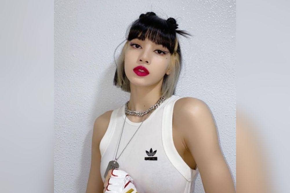 instagram.com/lalalalisa_m/