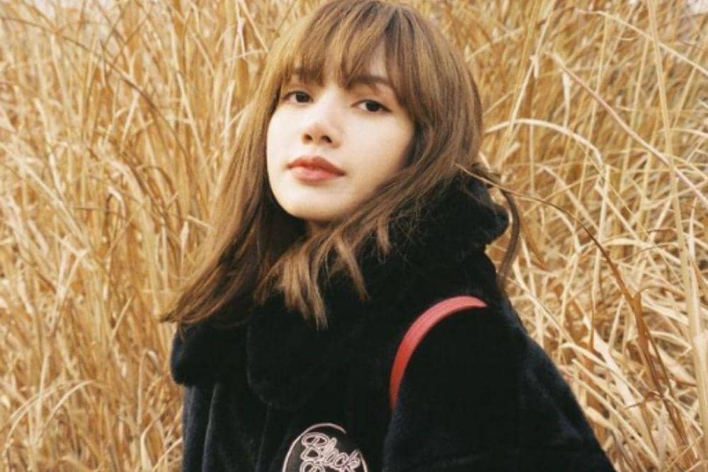instagram.com/lalalalisa_m/